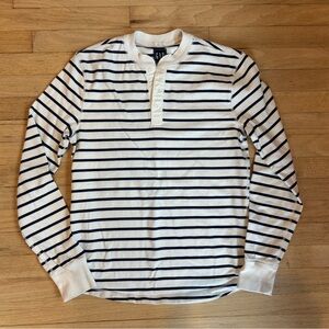 GAP Men's Cream and Navy Striped Henley Long Sleeve | Size Small